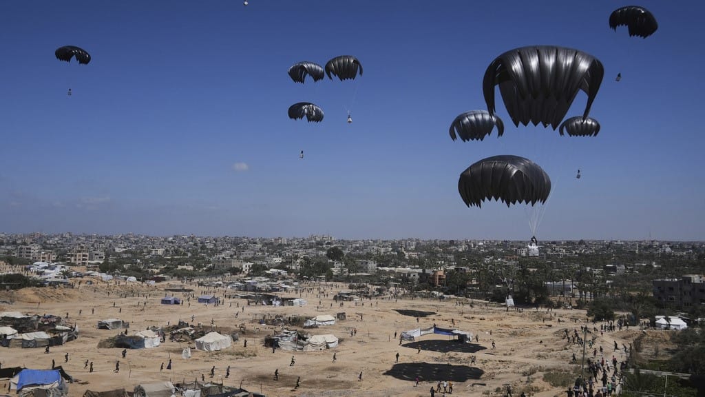 ڕێکخراوی پزیشکانی بێسنوور: دەبێت شێوازی گەیاندنی هاوکارییەکانی غەززە بگۆڕدرێت
