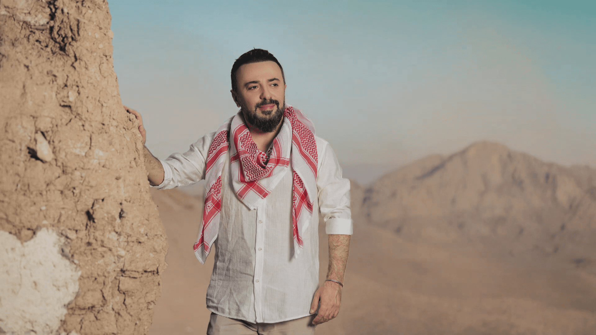 مێڤان ساڵح "شەکر قەندە" بە هەردوو زمانی کوردی و عەرەبی بڵاو دەکاتەوە