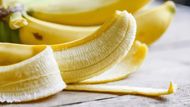 خواردنی توێکڵی مۆز چارەسەری چەندین کێشەی تەندروستی دەکات