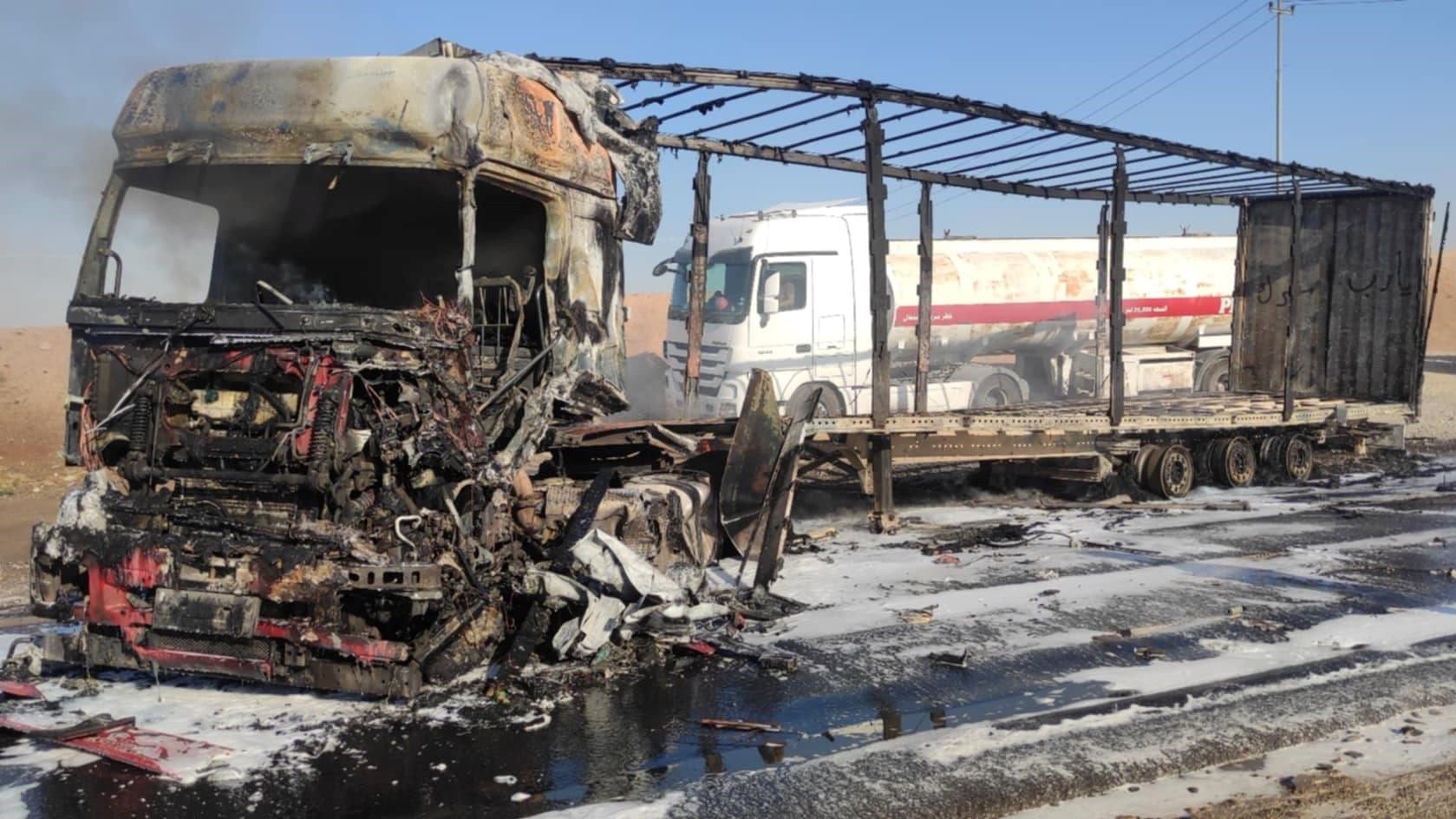 لە ڕووداوێکی هاتووچۆ لەسەر ڕێگەی نێوان بەردەڕەش-کەڵەک کەسێک سووتا