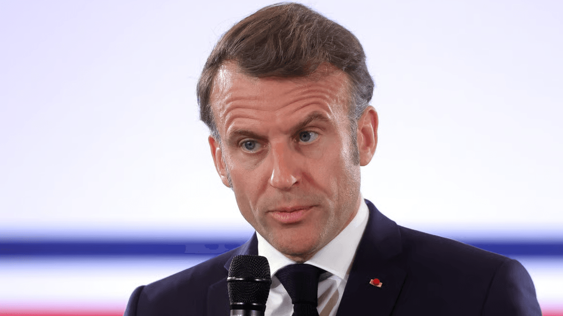 ماکرۆن: هۆشداری دەدات؛ ڕووسیا پابەندی بەڵێنەکانی نابێت