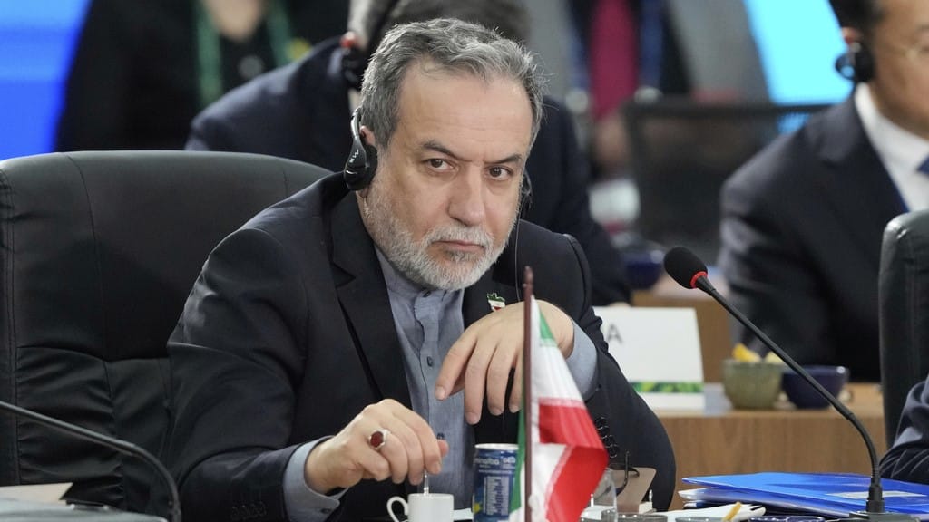 عێراقچی: هێشتا نەگەیشتووینەتە قۆناغی دەستپێکردنەوەی دانوستان لەگەڵ ئەمریکا