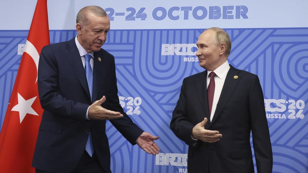 پووتین ناوەڕۆکی کۆبوونەوەکەی لەگەڵ ترەمپ بۆ ئەردۆغان ئاشکرا دەکات