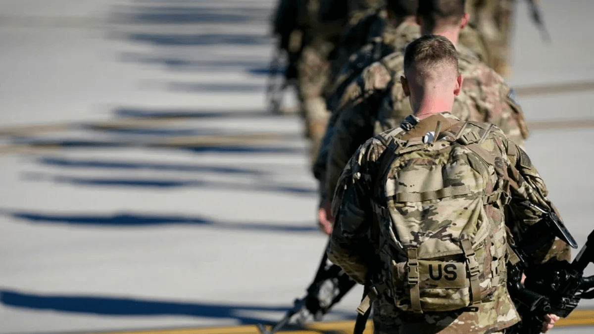 جێگۆڕکێی سەربازیی ئەمریکا لە عێراق؛ کشانەوەیەکی ستراتیژی یان گۆڕانکارییەکی تاکتیکی؟