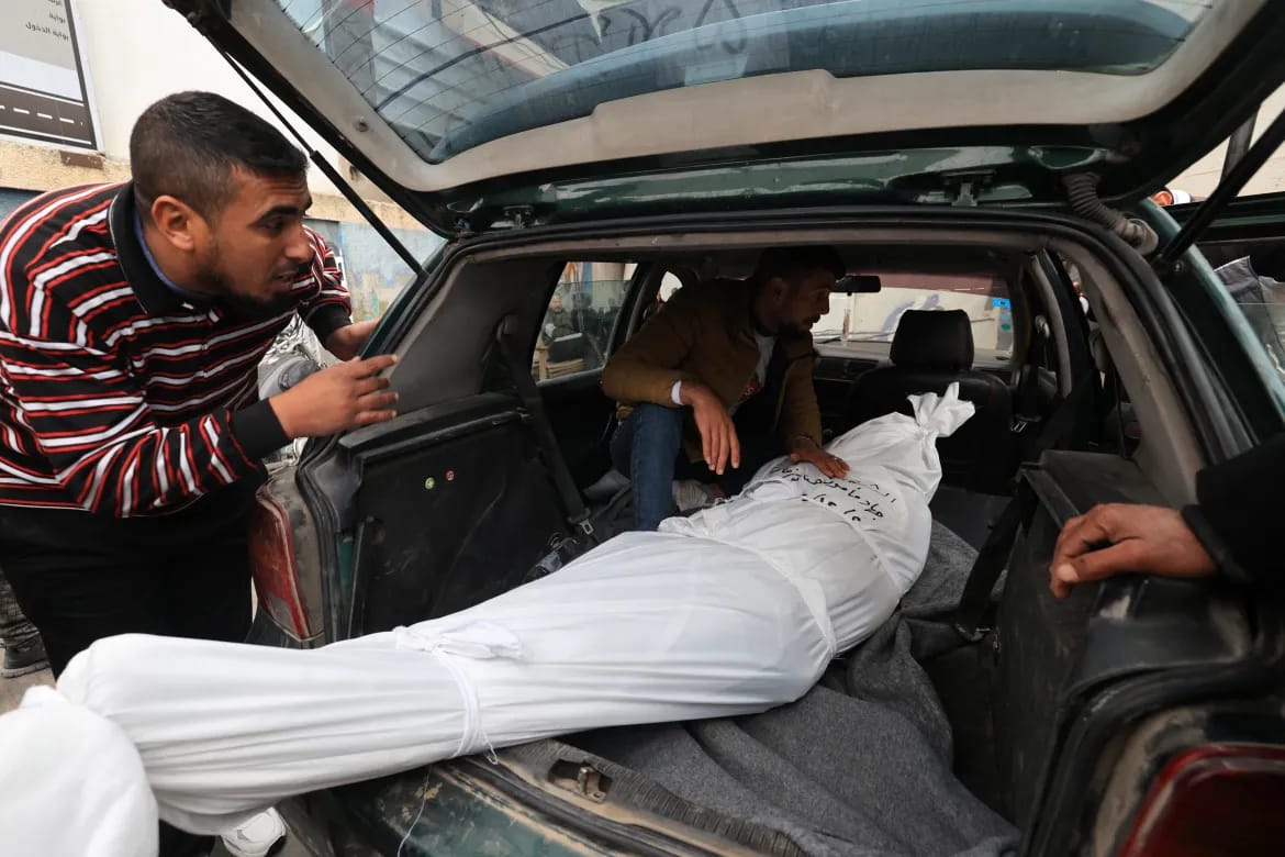 لە غەززە 348 کەس لە برسان مردوون