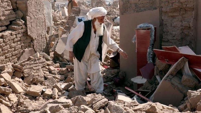 ژمارەی قوربانییانی بومەلەرزەکەی ئەفغانستان بۆ هەزار و 400 کەس بەرز بوویەوە