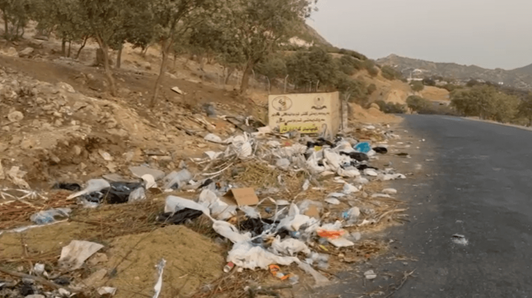 زبڵ و خاشاکێکی زۆر لە سەیرانگەی تەوسکە فڕێ دەدرێت