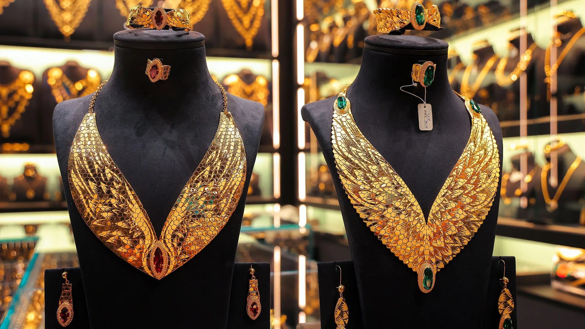 نرخی زێڕ بەشێوەیەکی بەرچاو بەرزبووەوە