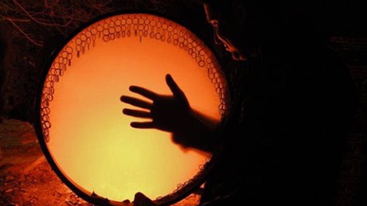 وەقفی سوننی لە مزگەوتەکان "دەف" قەدەغە دەکات