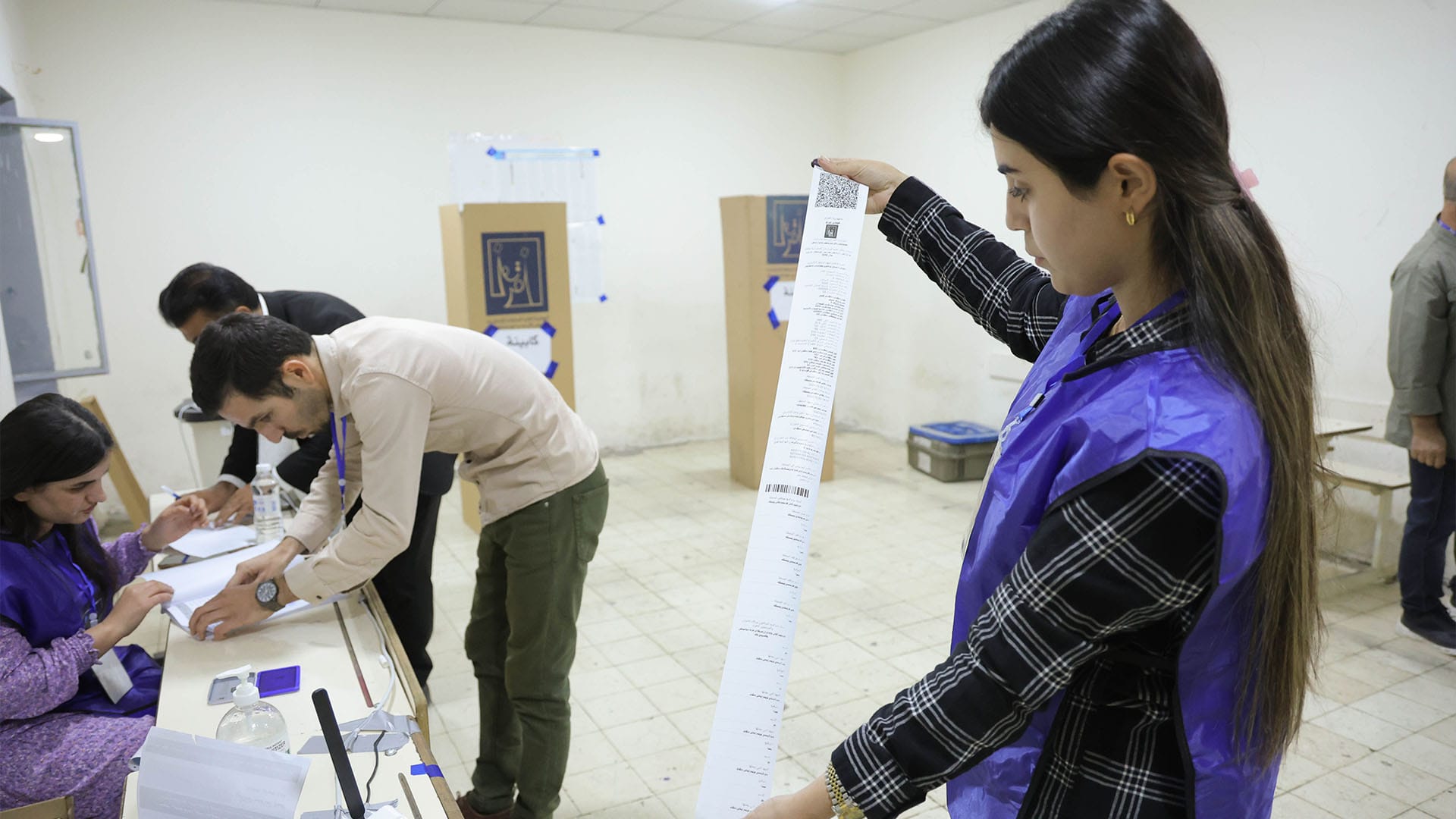 ئاڤا ناوی کارمەندانی سەر سندووقی دەنگدان بڵاودەکاتەوە