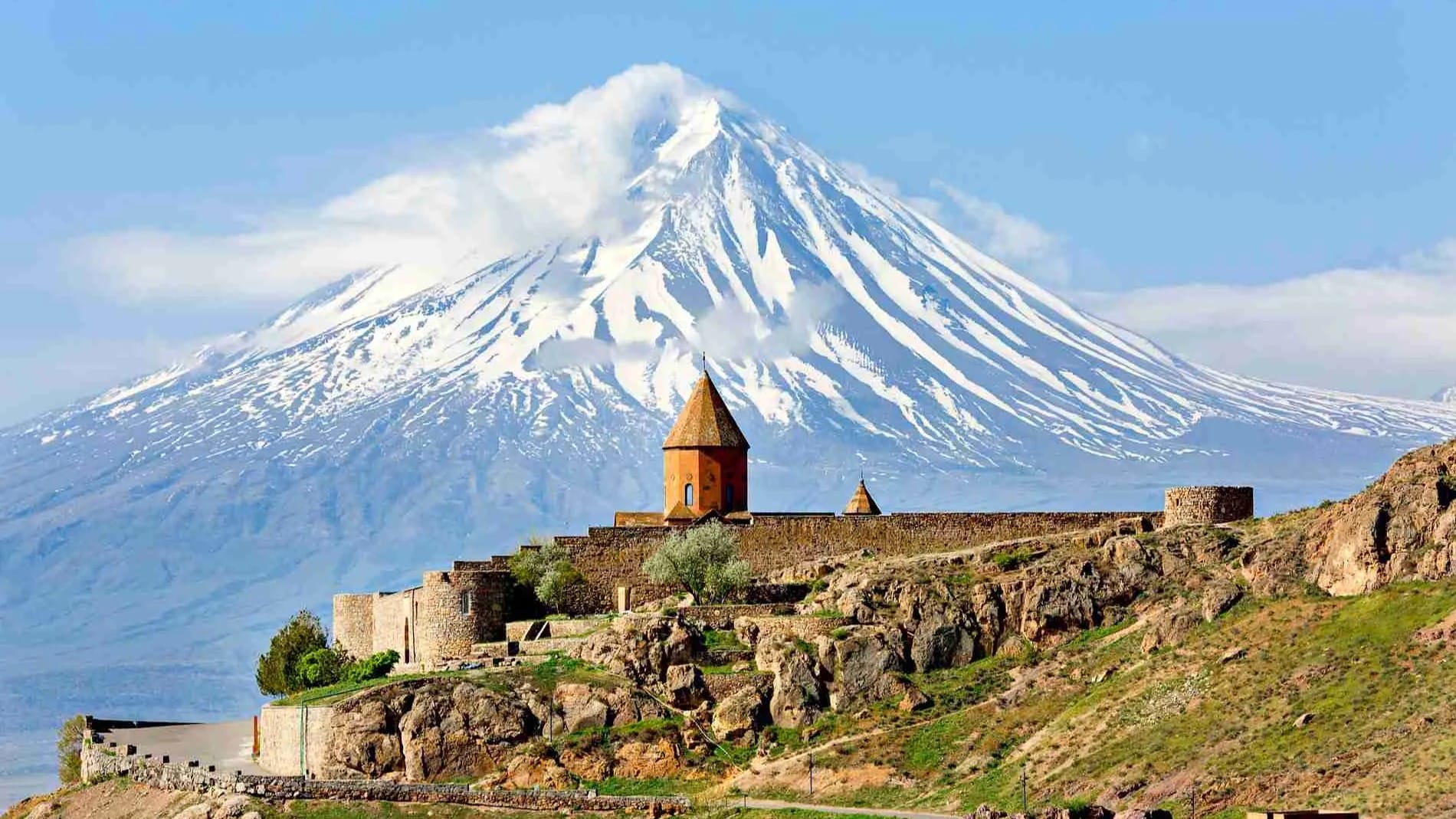 ئەرمینیا بۆ ڕازیکردنی تورکیا وێنەی شاخی ئارارات لەسەر مۆری پاسپۆرت لادەبات