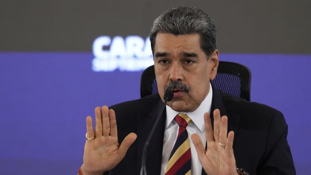 سەرۆکی ڤەنزوێلا داوا لە ترەمپ دەکات گفتوگۆ بکەن