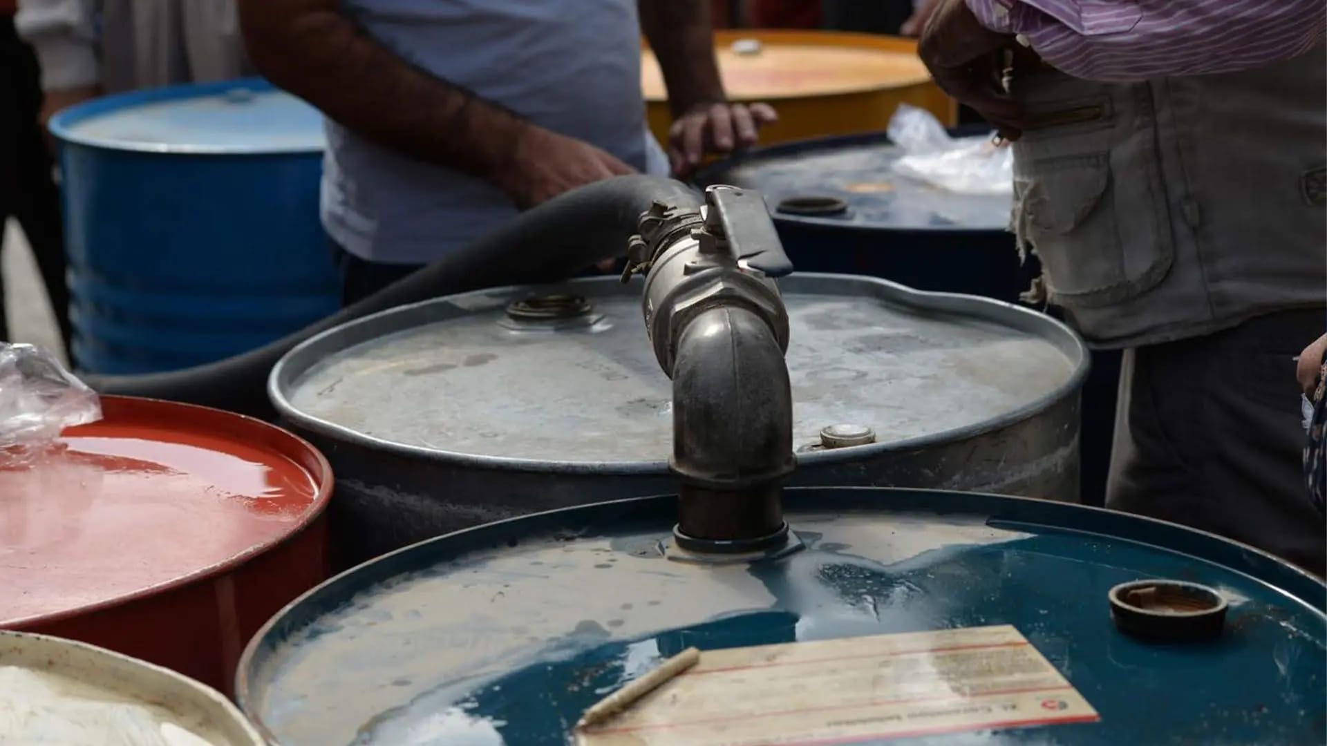 دهست به دابهشكردنى نهوتى سپی دهكرێت