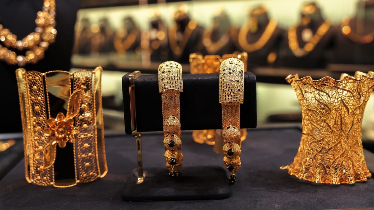 نرخی یەک ئۆنسە زێڕ 20 دۆلار دادەبەزێت