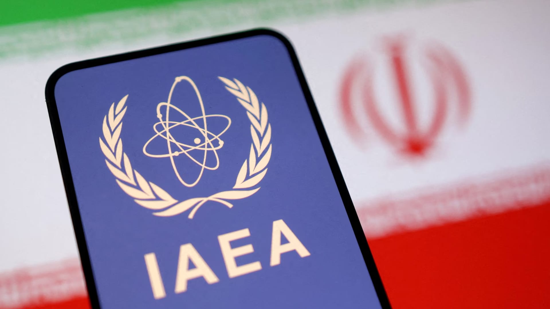 لاریجانی: ئێران جێبەجێکردنی ڕێککەوتنی لەگەڵ ئاژانسی وزەی ئەتۆمی ڕادەگرێت