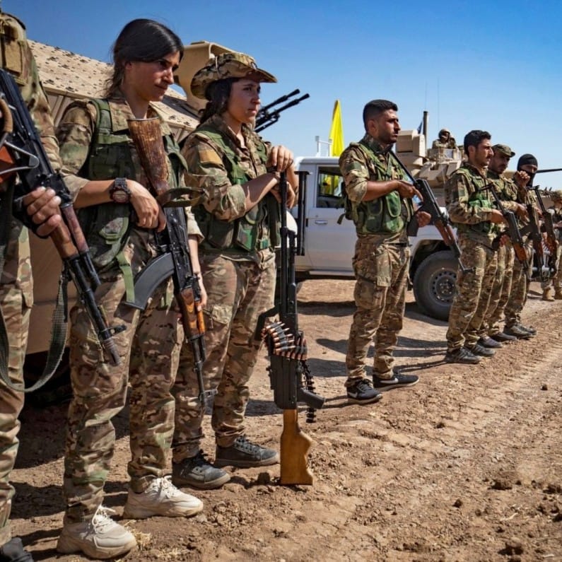 لە دێرەزوور پێکدادان لەنێوان هەسەدە و هێزەکانی سووریا ڕووی دا