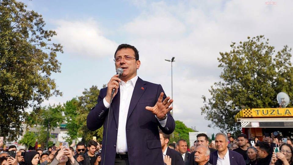 بە تۆمەتی "سیخوڕیکردن" بڕیاری زیندانیکردن بۆ ئەکرەم ئیمامئۆغڵو دەرچوو