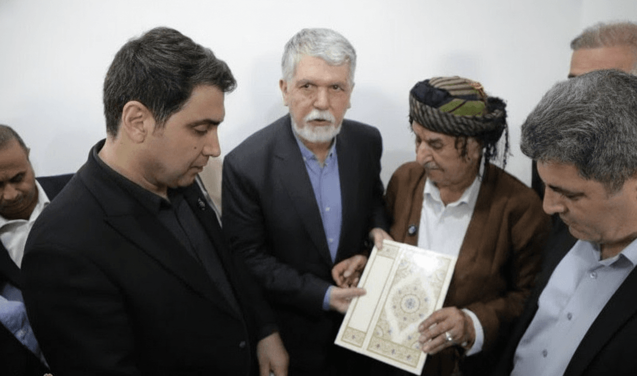 عوسمان هەورامی تابلۆی ڕێزلێنانی پێ دەبەخشرێت