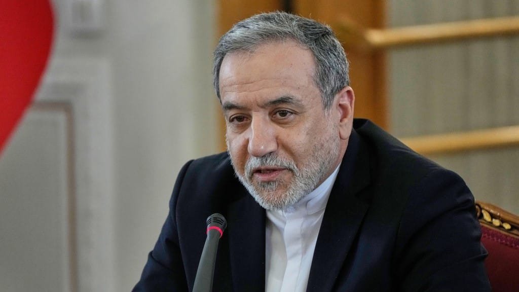 وەزیری دەرەوەی ئێران: ئامادەی هەر هێرشێکی لەناکاوی ئیسرائیلین