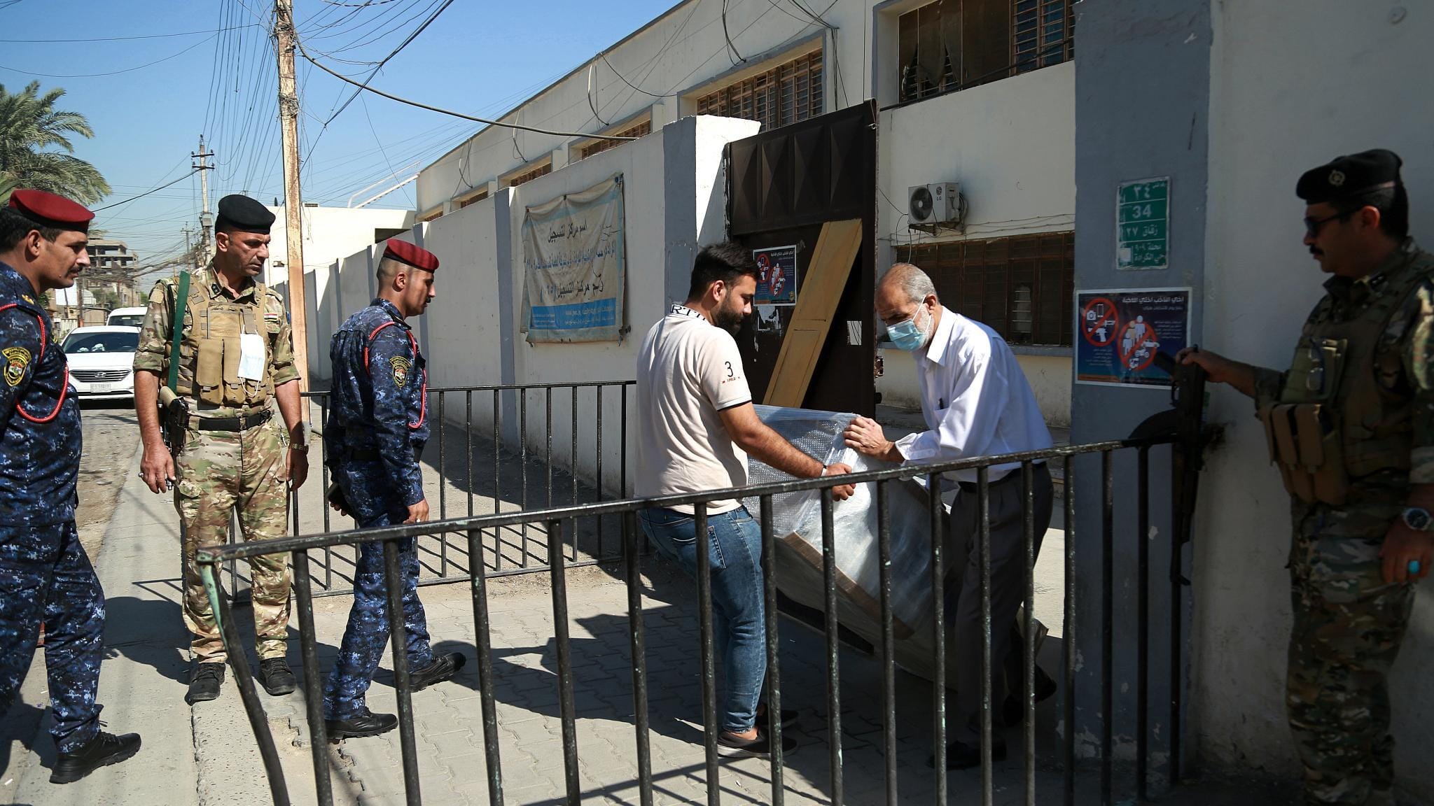 185 هەزار ئەندامی هێزە ئەمنییەکان بنکەکانی دەنگدان دەپارێزن