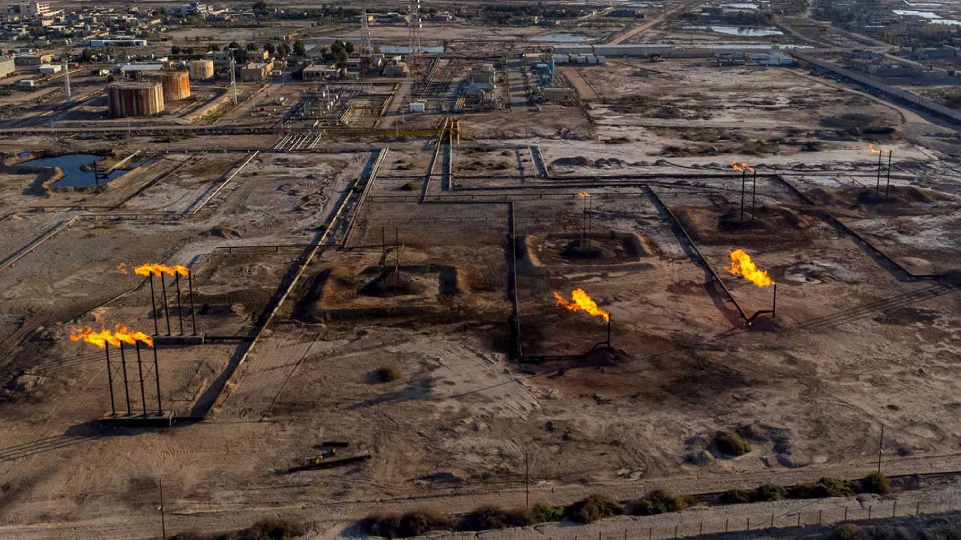درۆن بە ئاسمانی كێڵگەی كۆرمۆر سووڕایەوە و لەلایەن هێزە ئەمنییەکانەوە تەقێنرایەوە