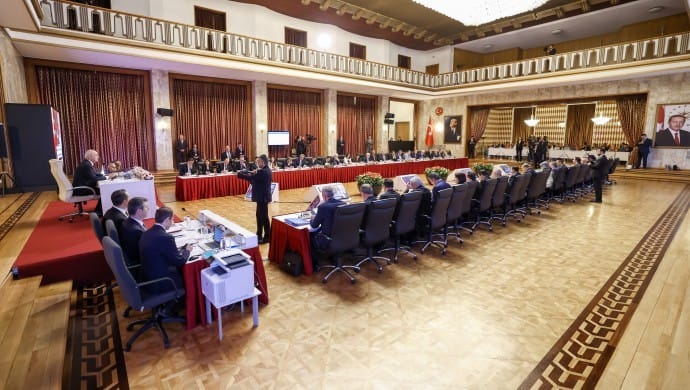 شاندی پەرلەمانی تورکیا لە ئیمرالی گەڕانەوە: دانیشتن لەگەڵ ئۆجەلان ئەرێنی بوو