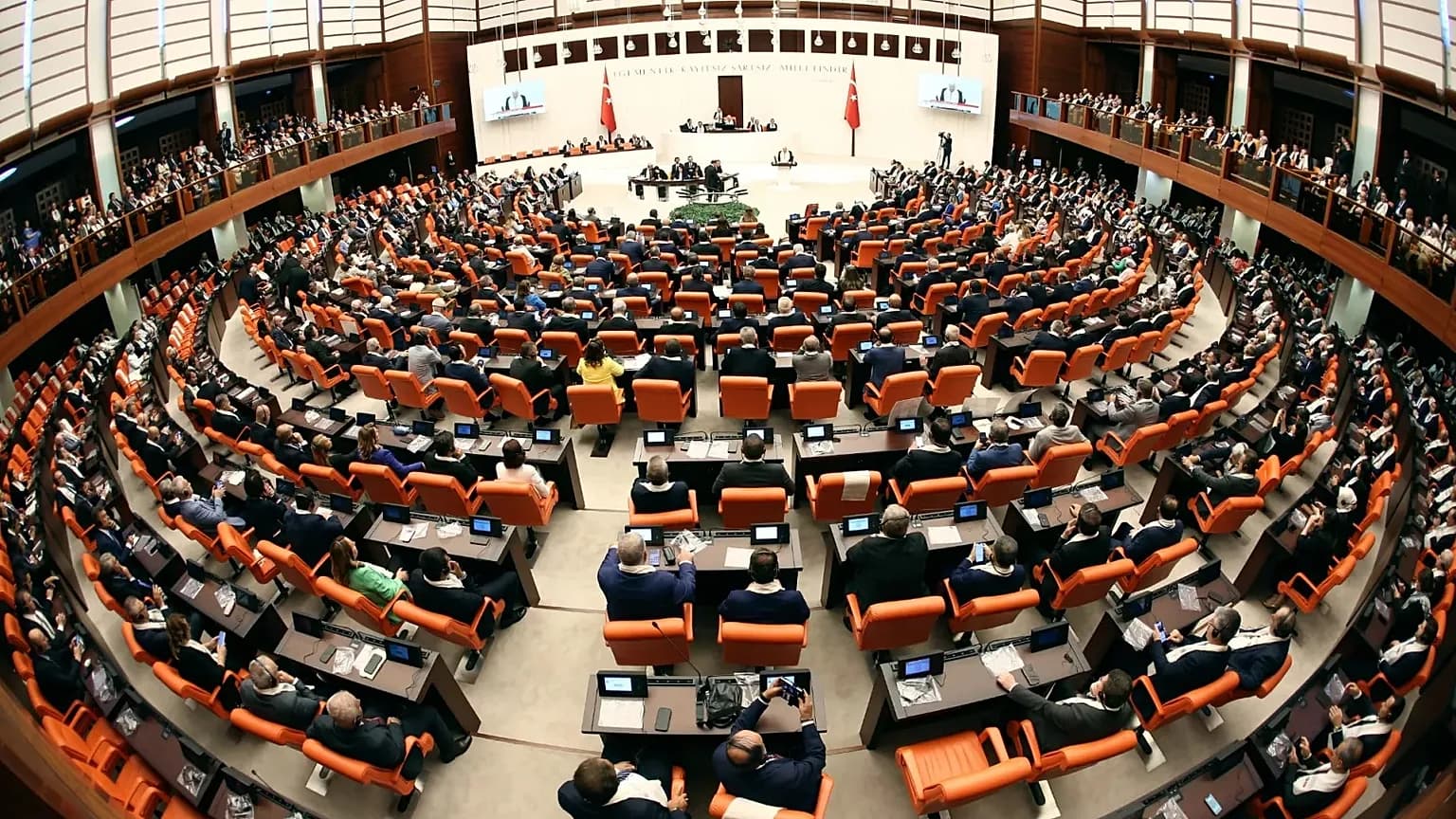 ڕاپۆرتی کۆتایی بۆ پرۆسەی ئاشتی لە پەرلەمانی تورکیا ئامادە دەکرێت