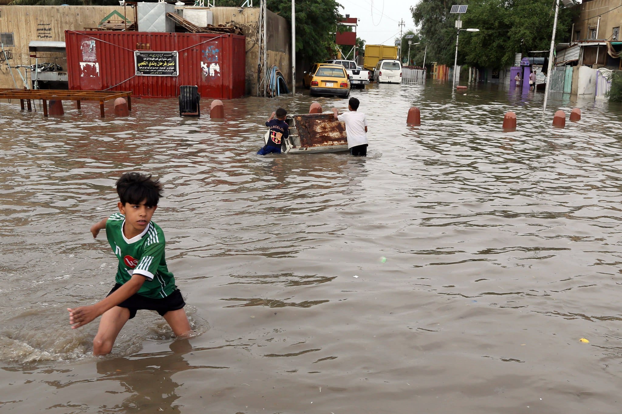 لە دوو پارێزگای عێراق بەهۆی بارانەوە سبەی کرایە پشووی فەرمی