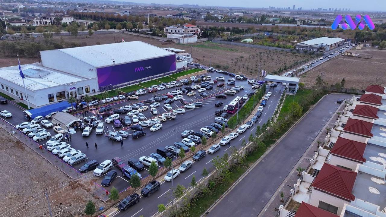 چیرۆکەکانی ژێر خێمەکانی ئاڤا