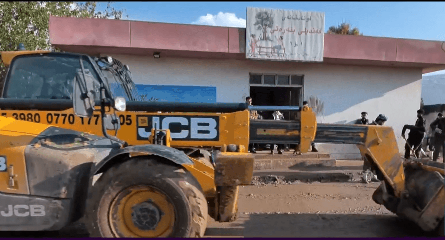 قوتابییەکانی قوتابخانەی قەندیل دڵخۆشن کە نۆژەنکردنەوە دەستی پێکردووە