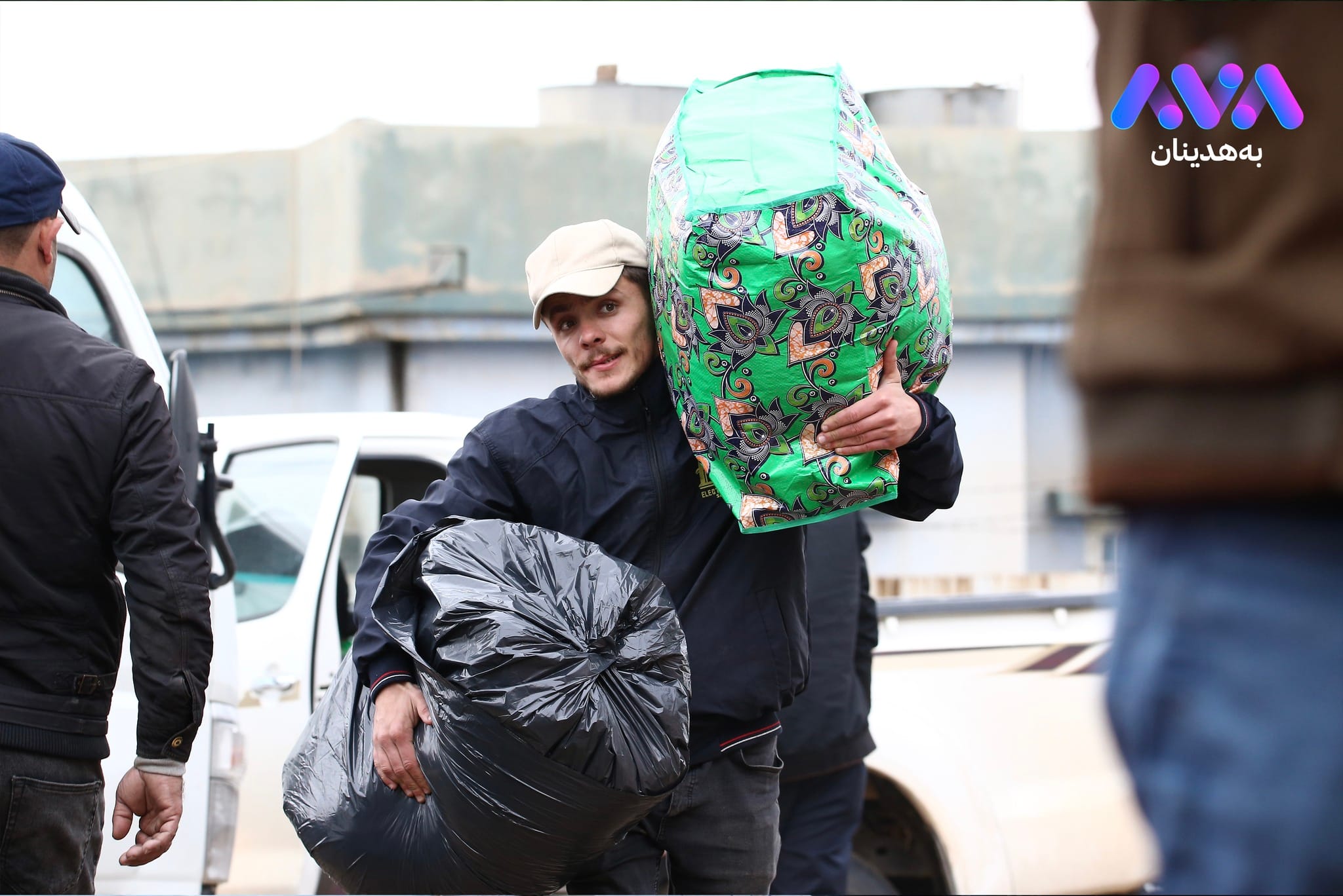 چوار بارهەڵگر هاوکاری لە زاخۆوە ڕەوانەی چەمچەماڵ و دەورووبەری دەکرێت
