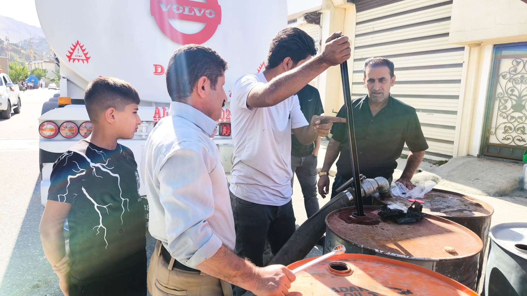 نرخی بەرمیلێک نەوتی سپیی ماڵان لە هەولێر و دهۆک نزیکەی 35 هەزار دینار دابەزی