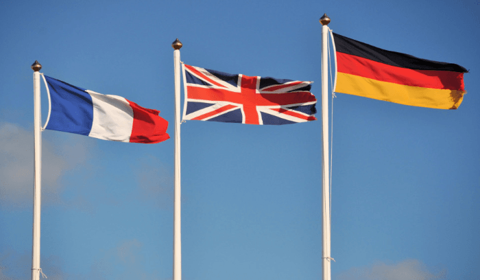 ئێران باڵیۆزانی بەریتانیا، فەرەنسا و ئەڵمانیا بانگهێشت دەکات