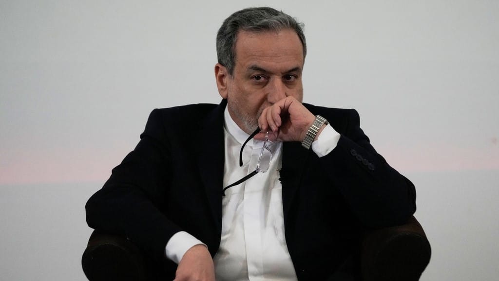 وەزیری دەرەوەی ئێران: ئەمریکا دانوستانی ناوێت