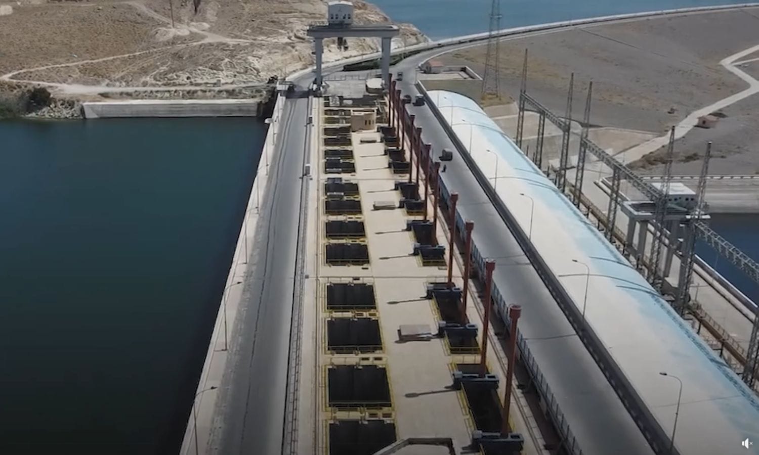 سوپای عەرەبیی سووریا هێرشی کردە سەر بەنداوی تشرین