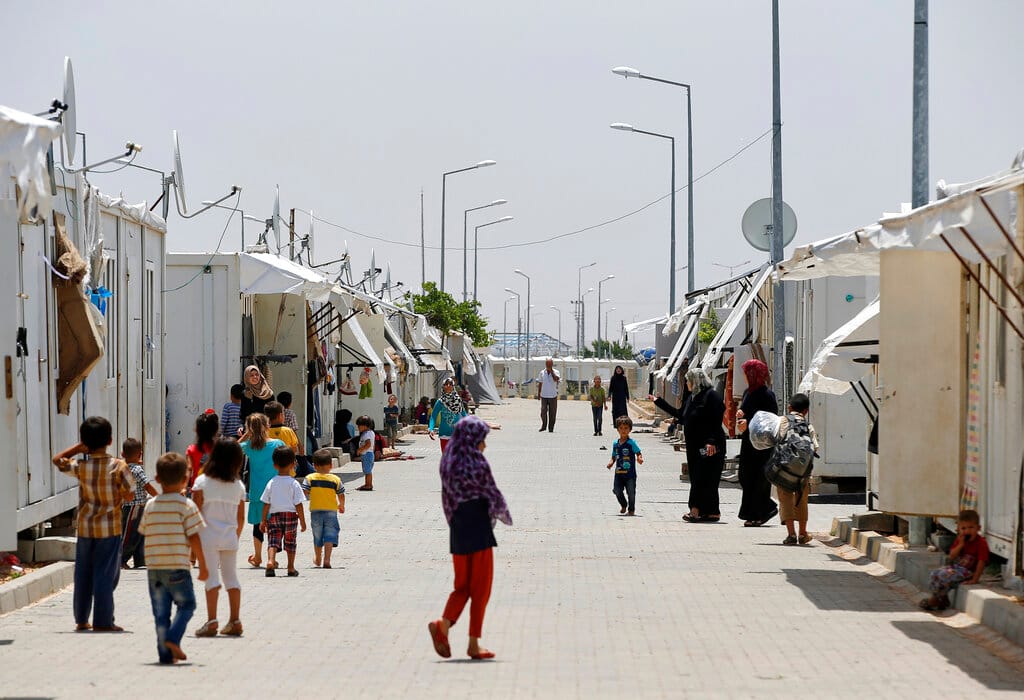 پێنج بۆمبی تەوقیتکراو لە سووریا؛ زیندانەکانی داعش بە کێدا دەتەقنەوە؟