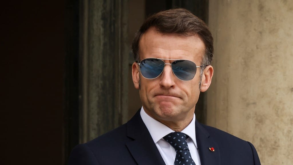 سەرۆکی فەرەنسا پشتگیری لە ڕێککەوتنی نێوان هەسەدە و حکومەتی سووریا دەکات