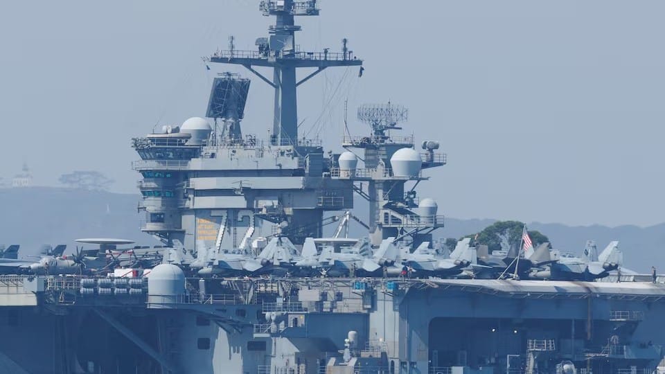 ئەمریکا درۆنێکی ئێرانی لەنزیک کەشتیی فڕۆکەهەڵگری ئەبراهام لینکۆڵن خستە خوارەوە